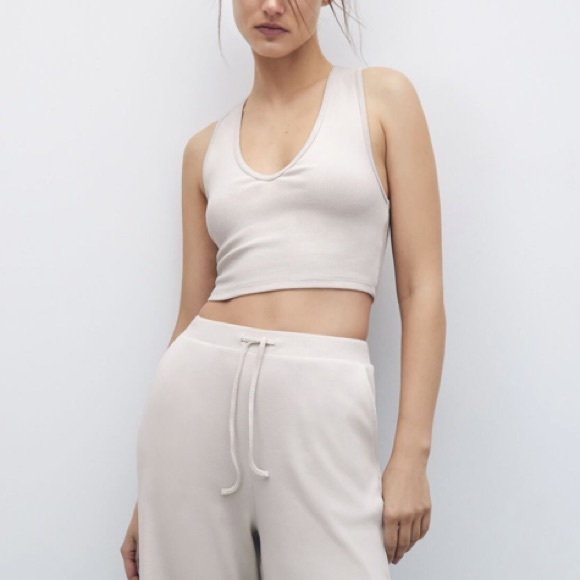 Zara Tops - Sand Beige Ribbed V-Neck Cropped Tank Top